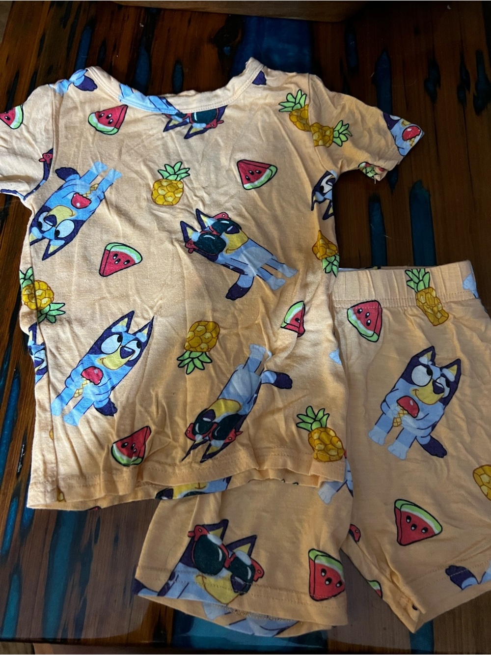 Kids Bluey Peach Pineapple & Watermelon Short Pajama Set, size 3T